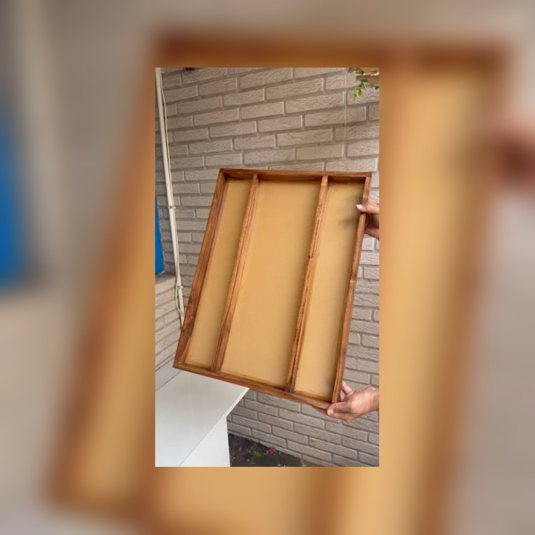 Teakwood Frame seasonstrike