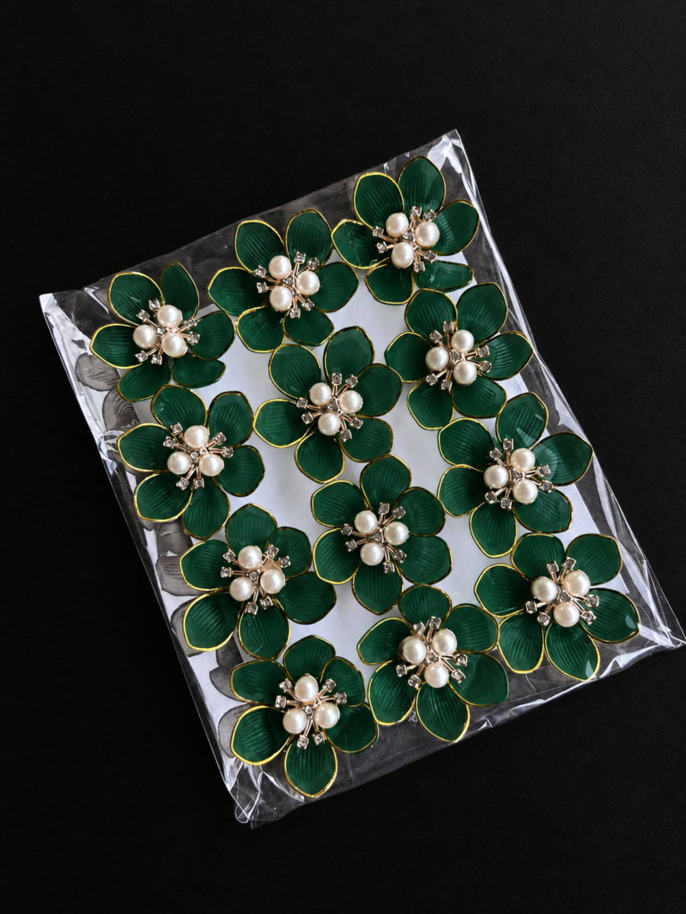 3D (Plastic) Flowers For Resin Art Green